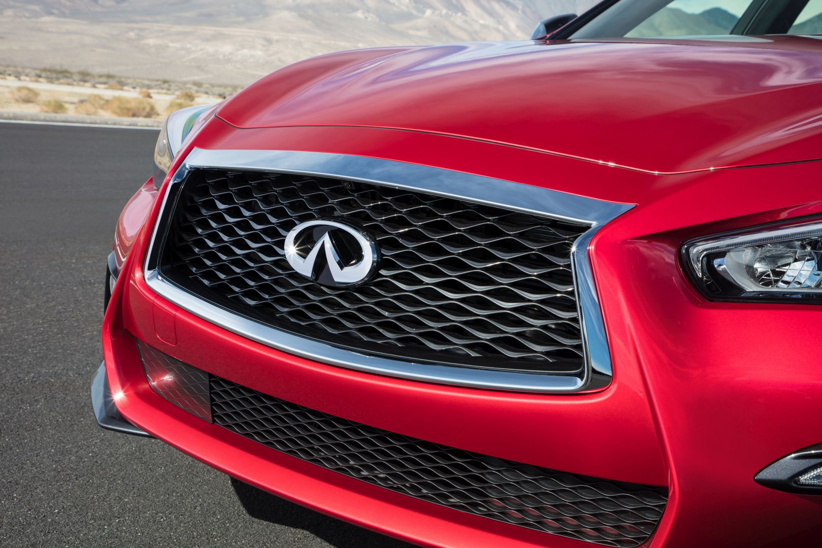 Infiniti Q50 photo 29