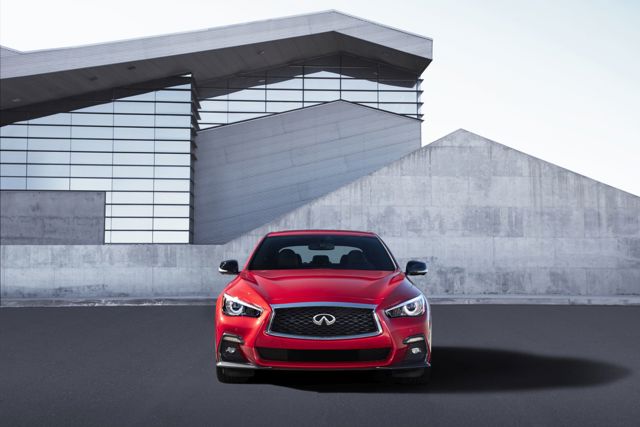 Infiniti Q50 foto 35