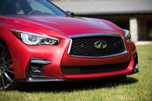 Infiniti Q50 foto 39
