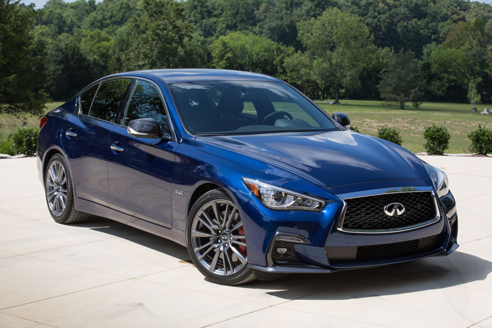Infiniti Q50 photo 52