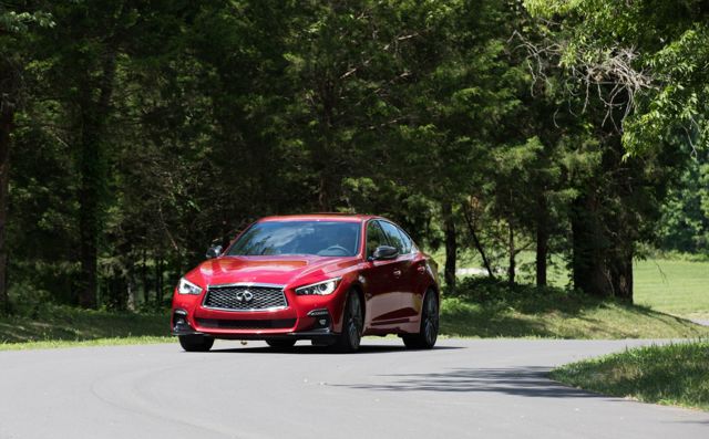 Infiniti Q50 foto 54