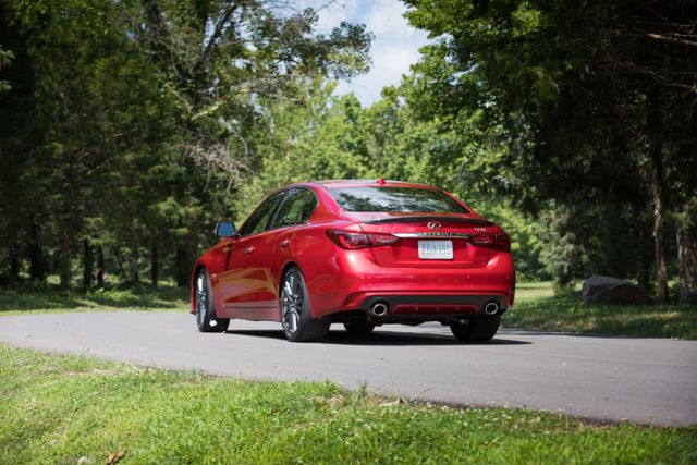Infiniti Q50 foto 57