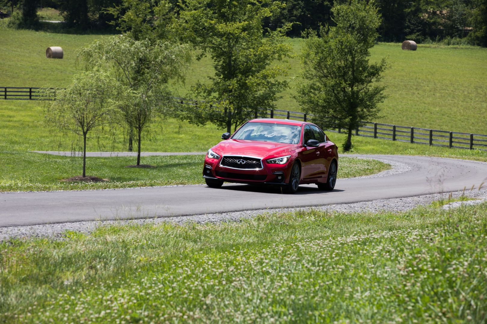 Infiniti Q50 photo 66
