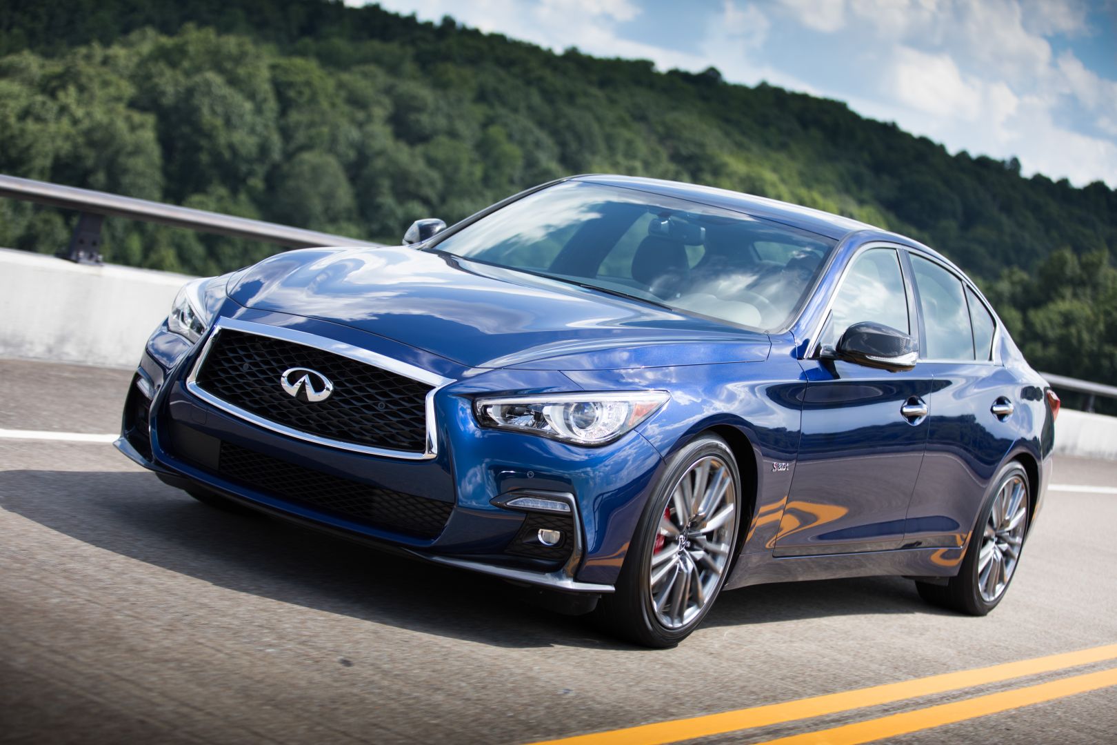 Infiniti Q50 photo 74