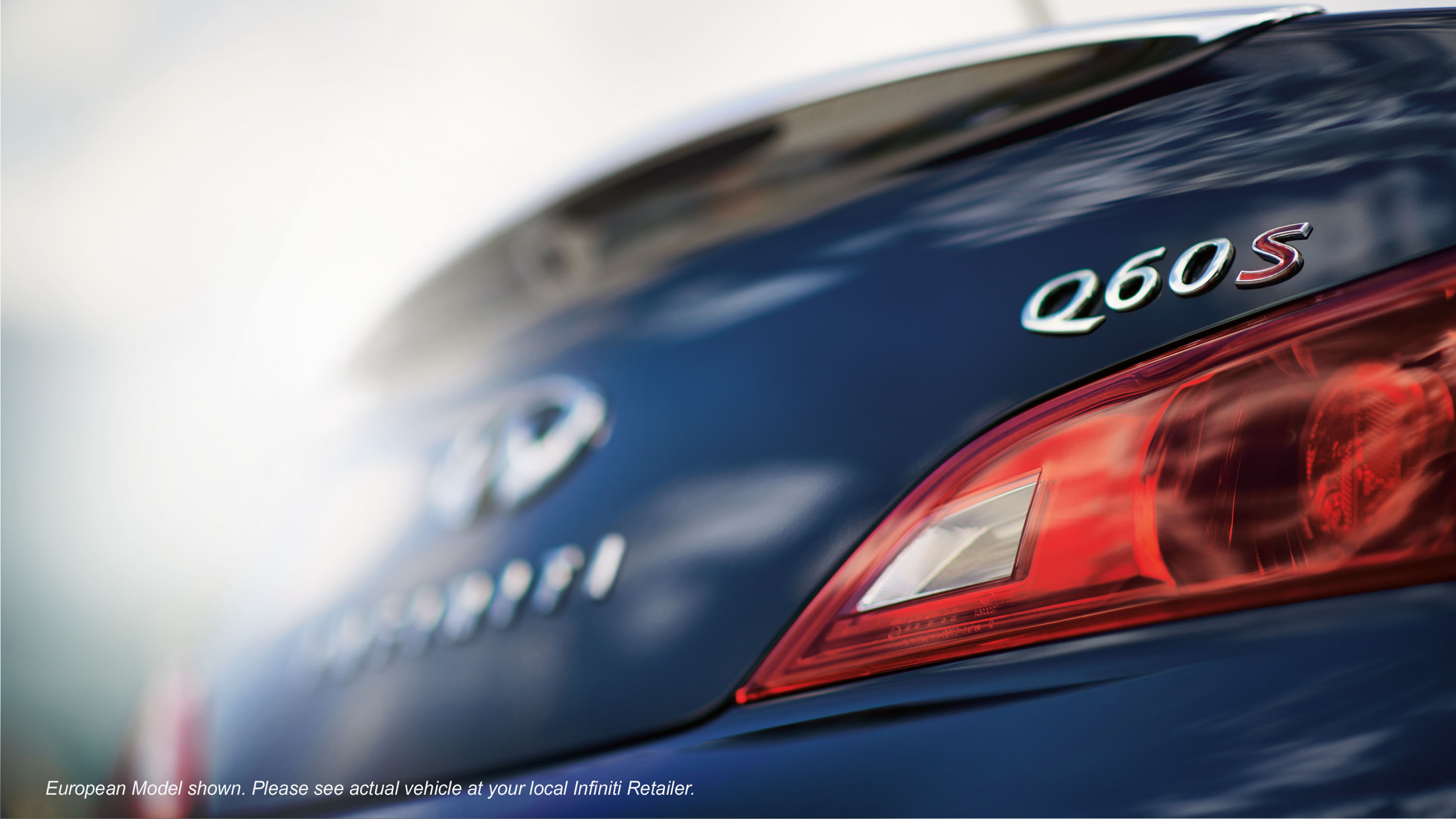 Infiniti Q60 Convertible photo 9