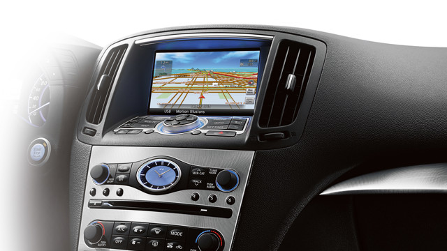 Infiniti Q60 Convertible photo 10