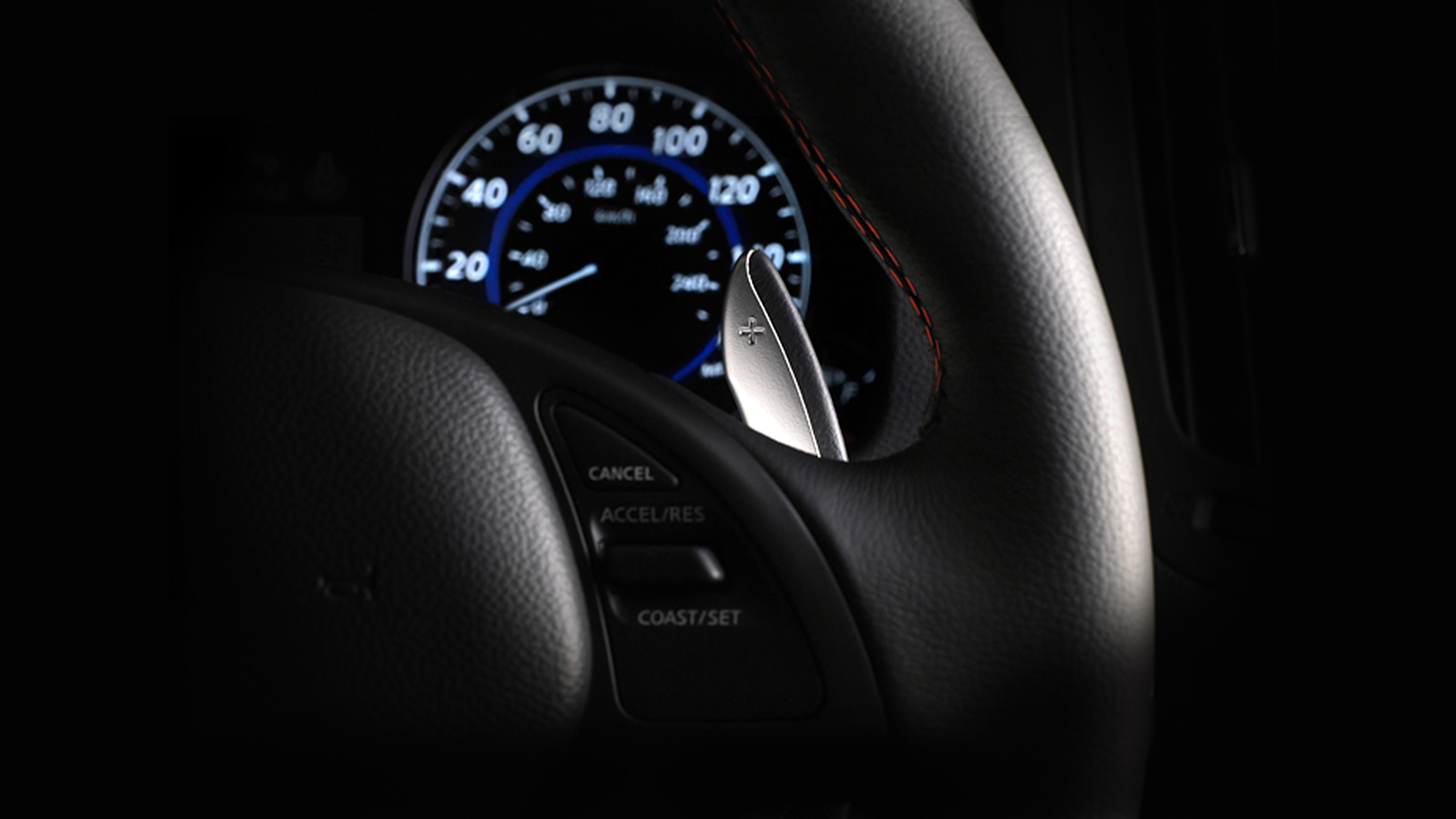 Infiniti Q60 Convertible photo 11