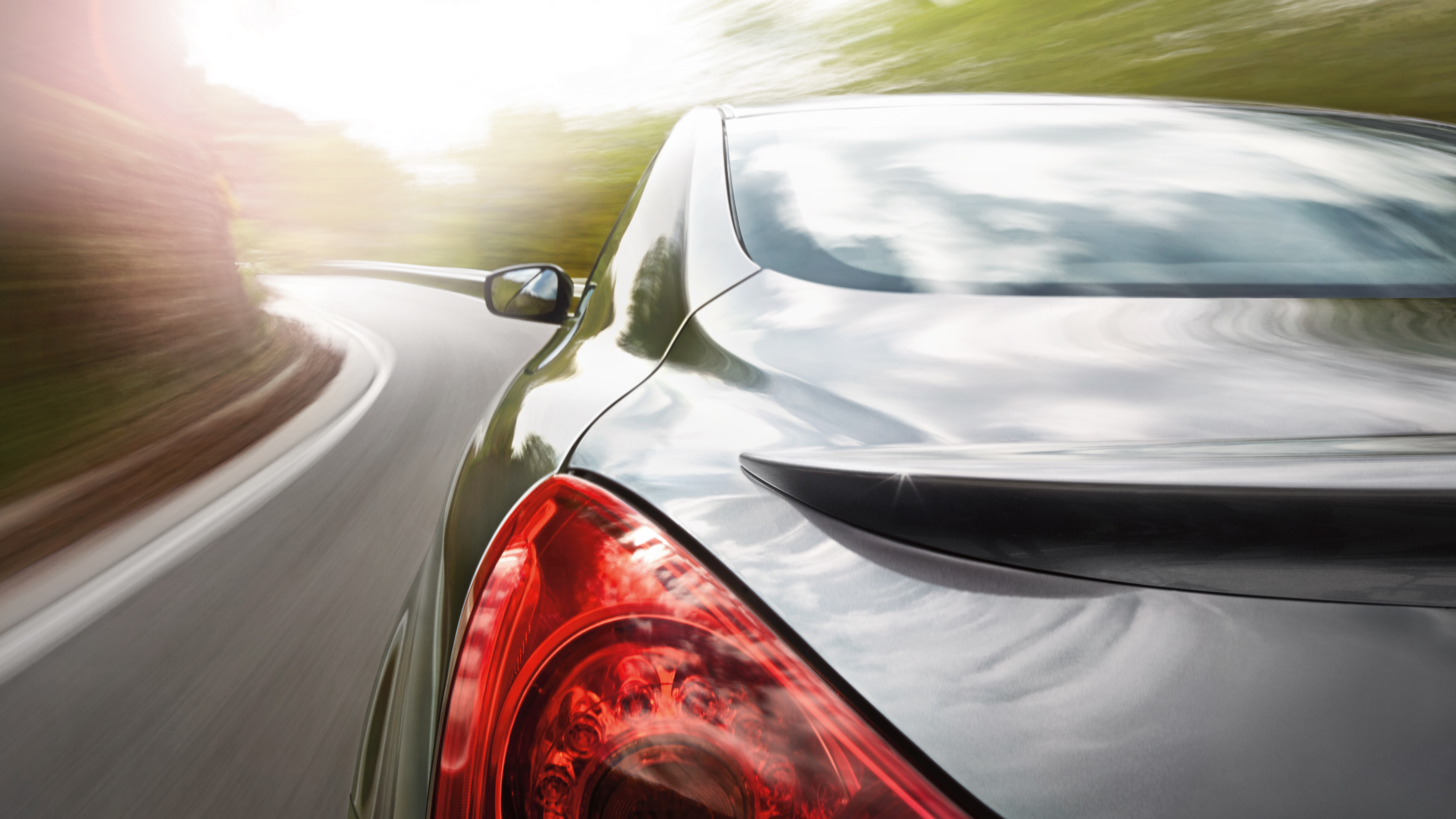 Infiniti Q60 photo 5