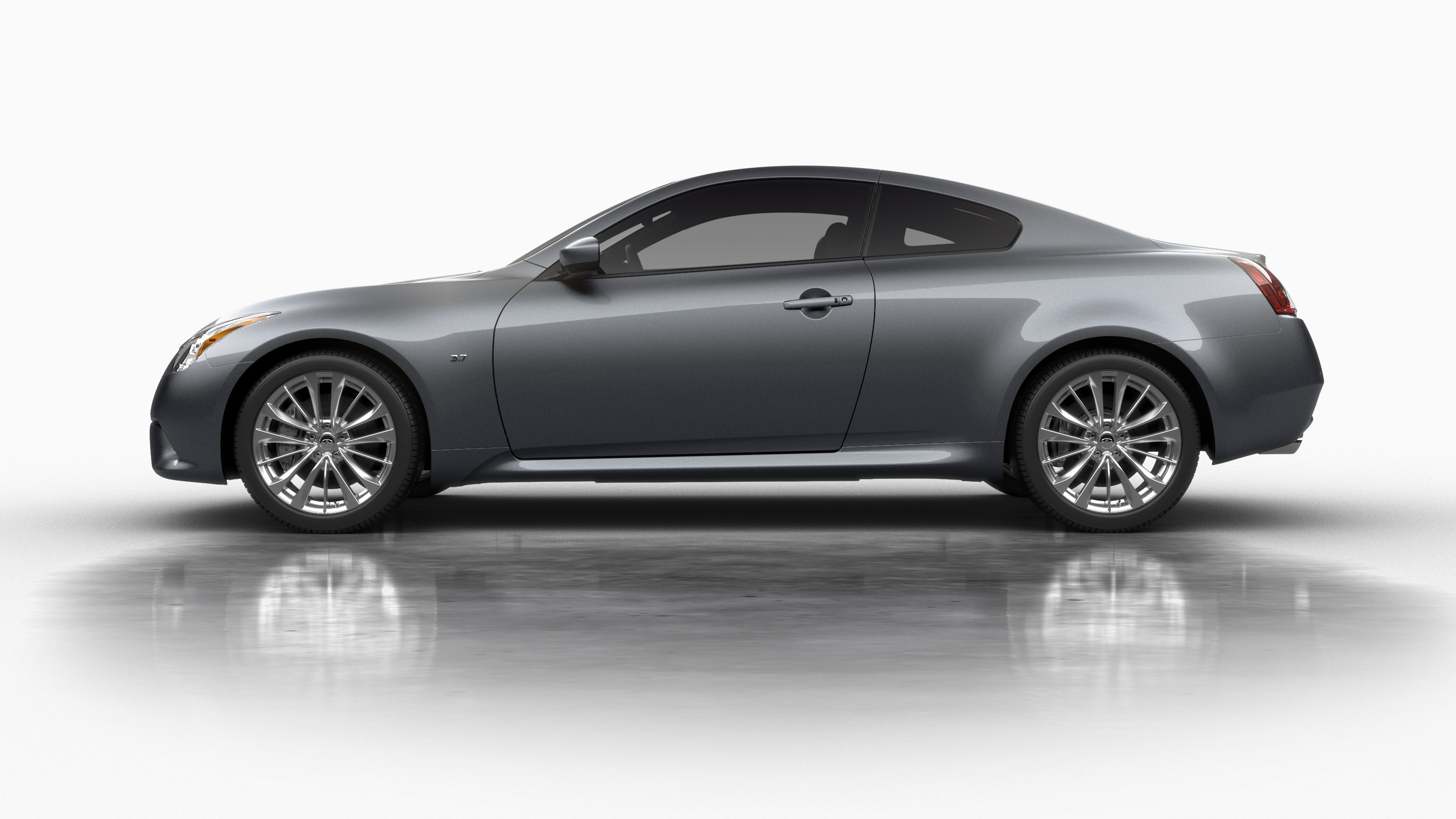 Infiniti Q60 photo 11