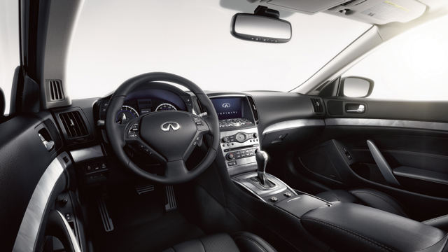 Infiniti Q60 foto 19