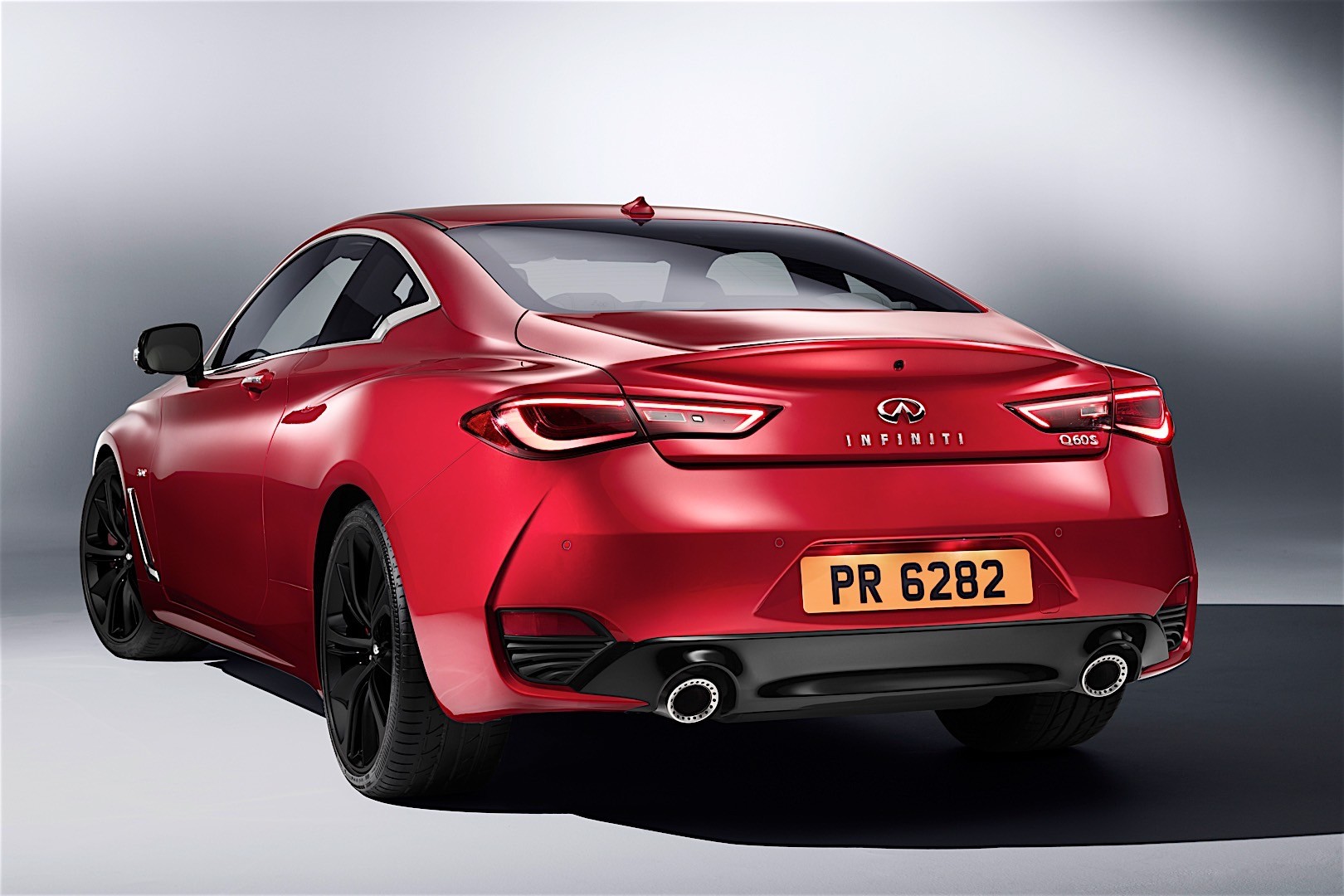 Infiniti Q60 photo 23