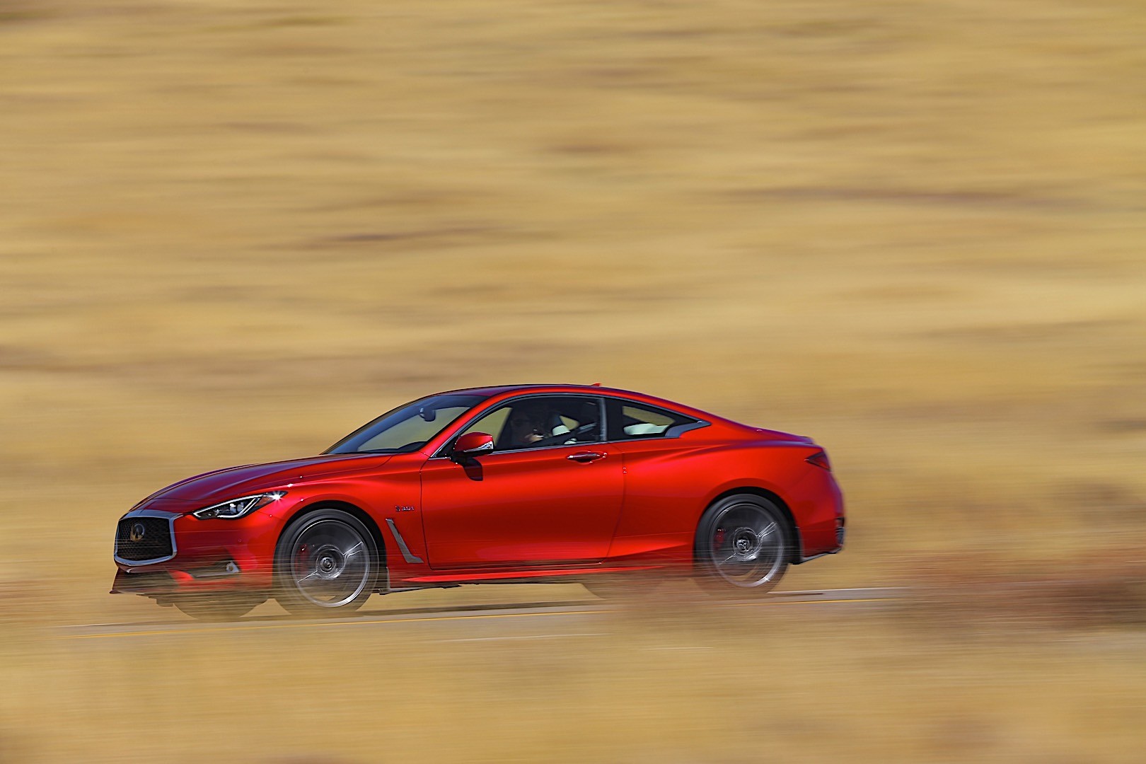 Infiniti Q60 photo 28