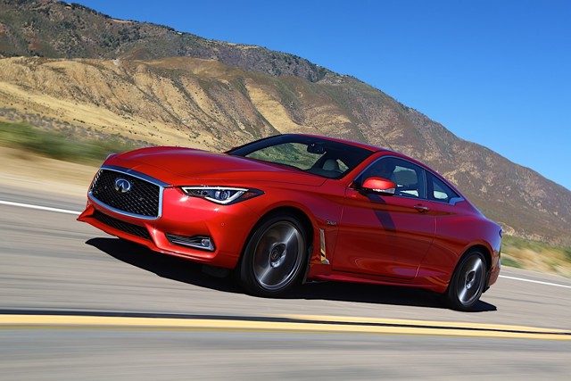 Infiniti Q60 photo 33