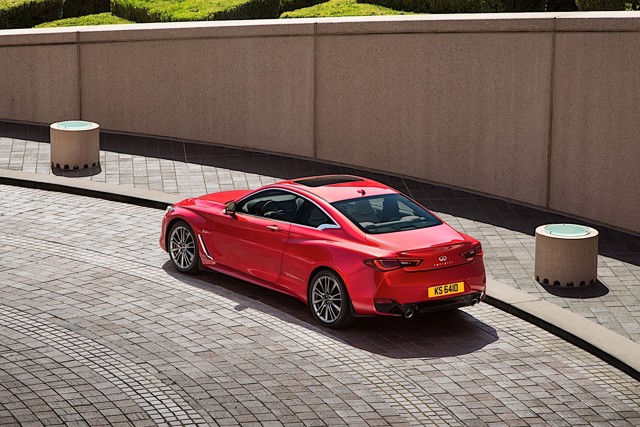 Infiniti Q60 photo 36