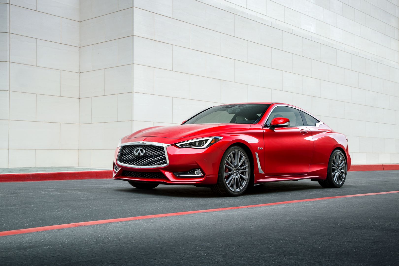 Infiniti Q60 photo 5
