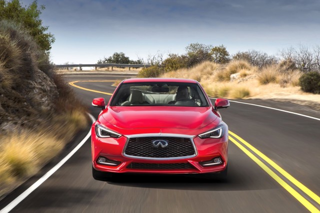 Infiniti Q60 foto 15