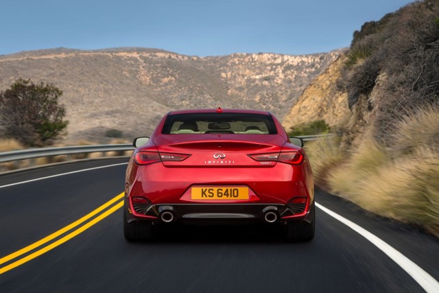 Infiniti Q60 foto 19