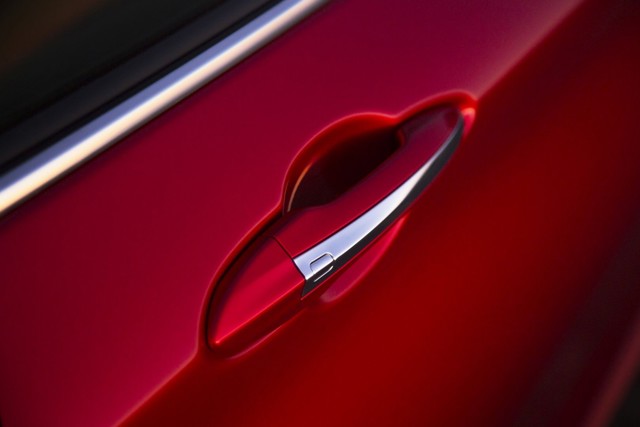 Infiniti Q60 foto 24