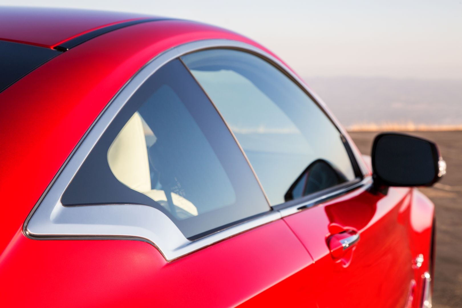 Infiniti Q60 photo 25