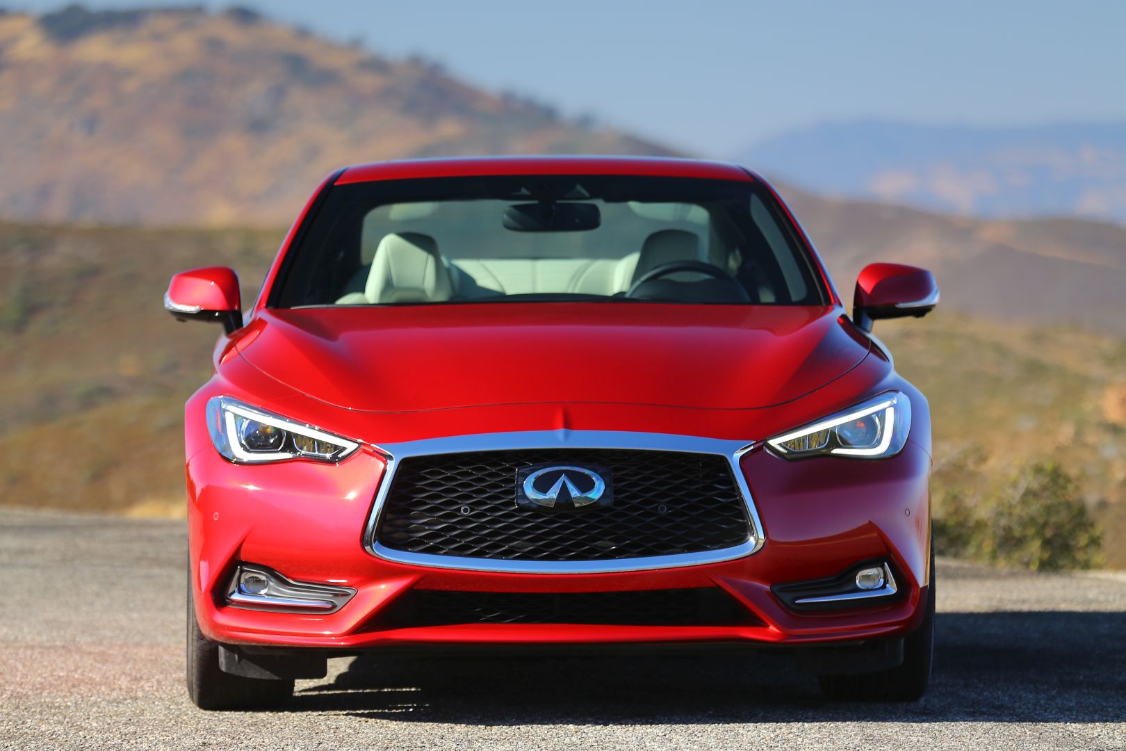 Infiniti Q60 photo 28