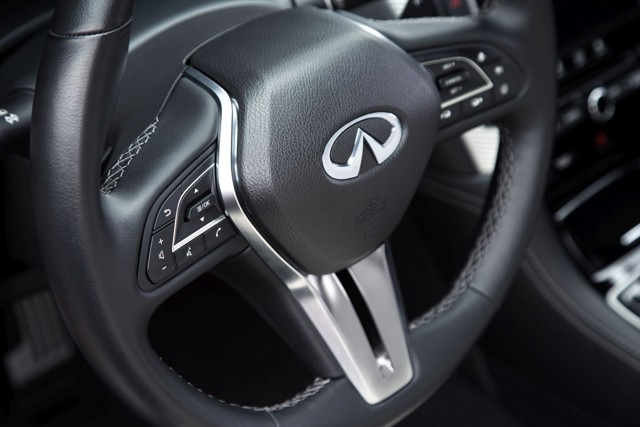 Infiniti Q60 foto 100