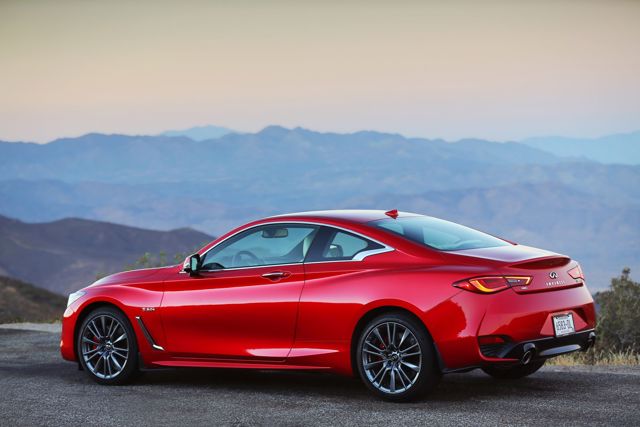 Infiniti Q60 foto 32