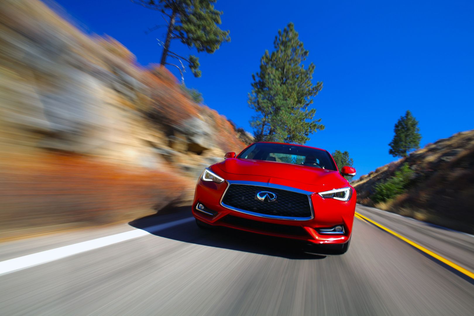 Infiniti Q60 photo 36