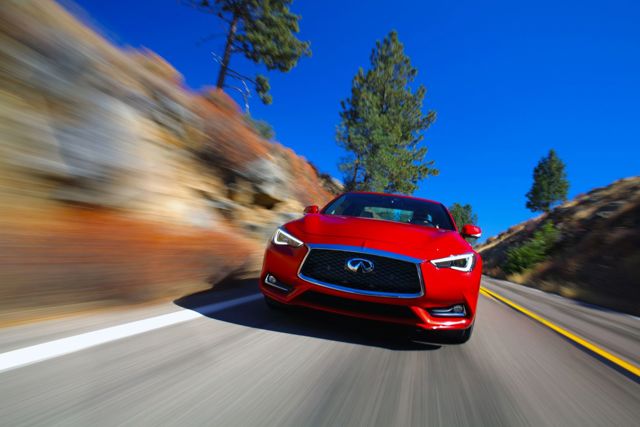 Infiniti Q60 foto 36