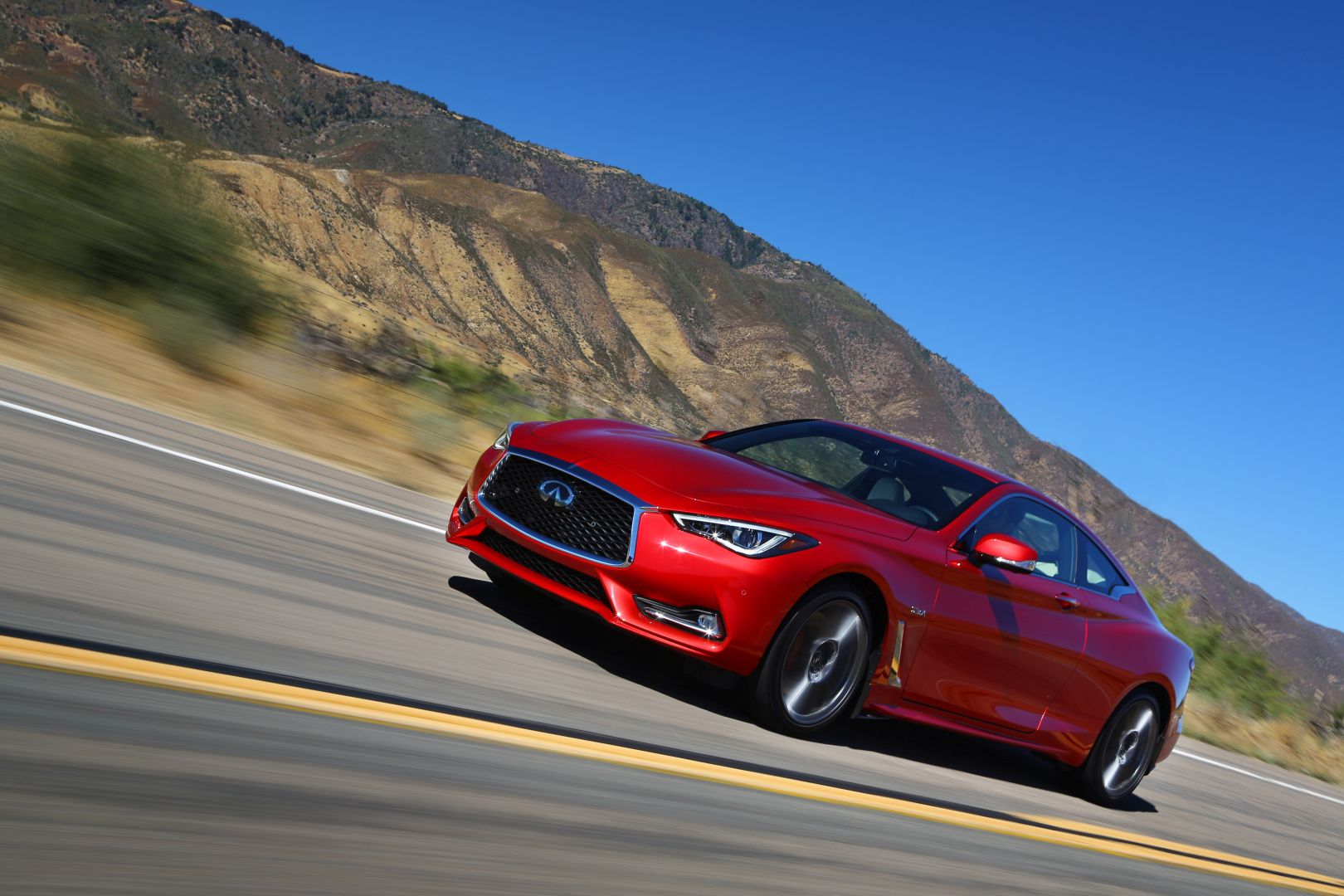 Infiniti Q60 photo 41