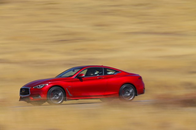 Infiniti Q60 foto 44