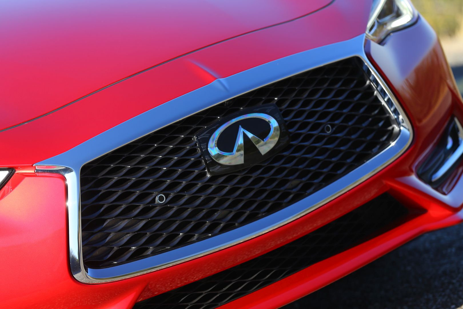 Infiniti Q60 photo 49