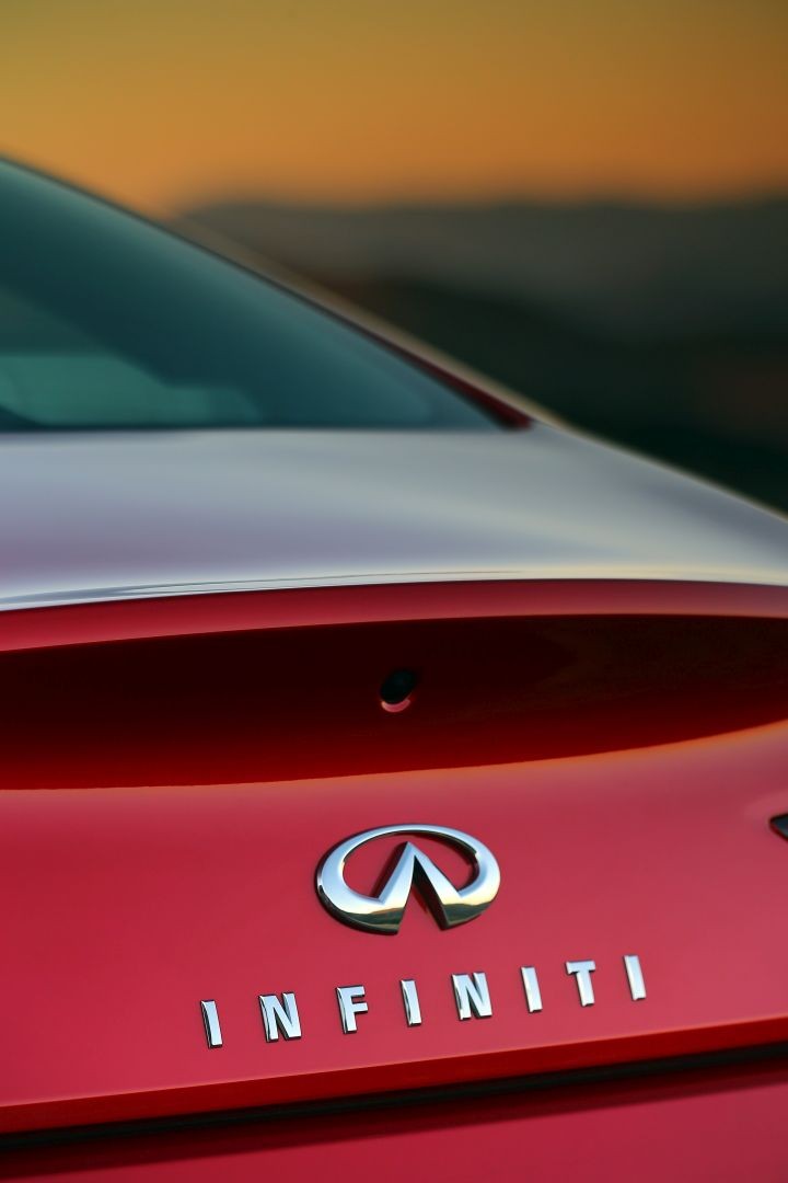 Infiniti Q60 photo 51