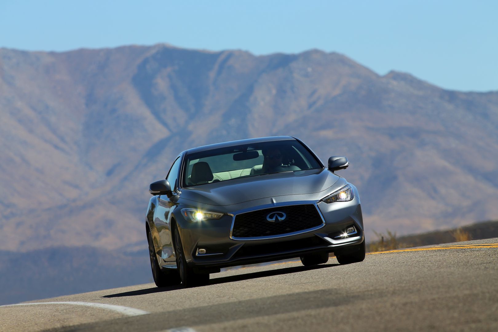Infiniti Q60 photo 58