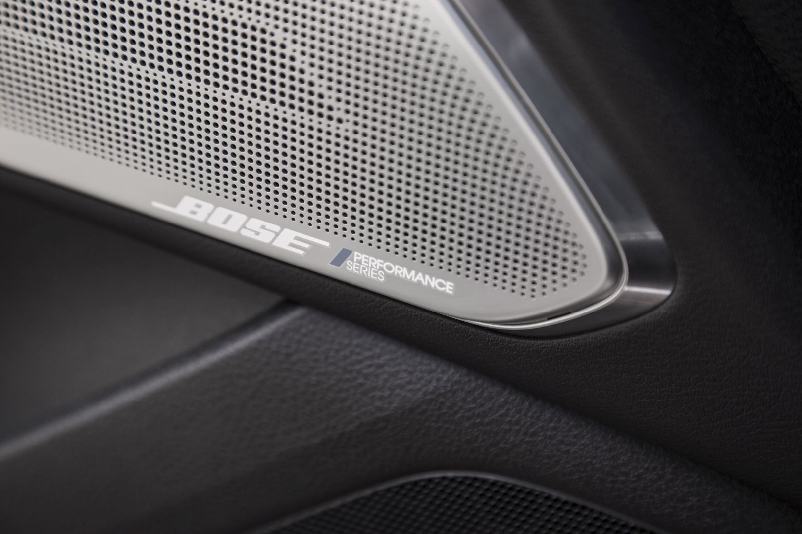 Infiniti Q60 photo 104