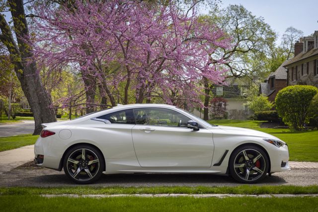 Infiniti Q60 foto 91