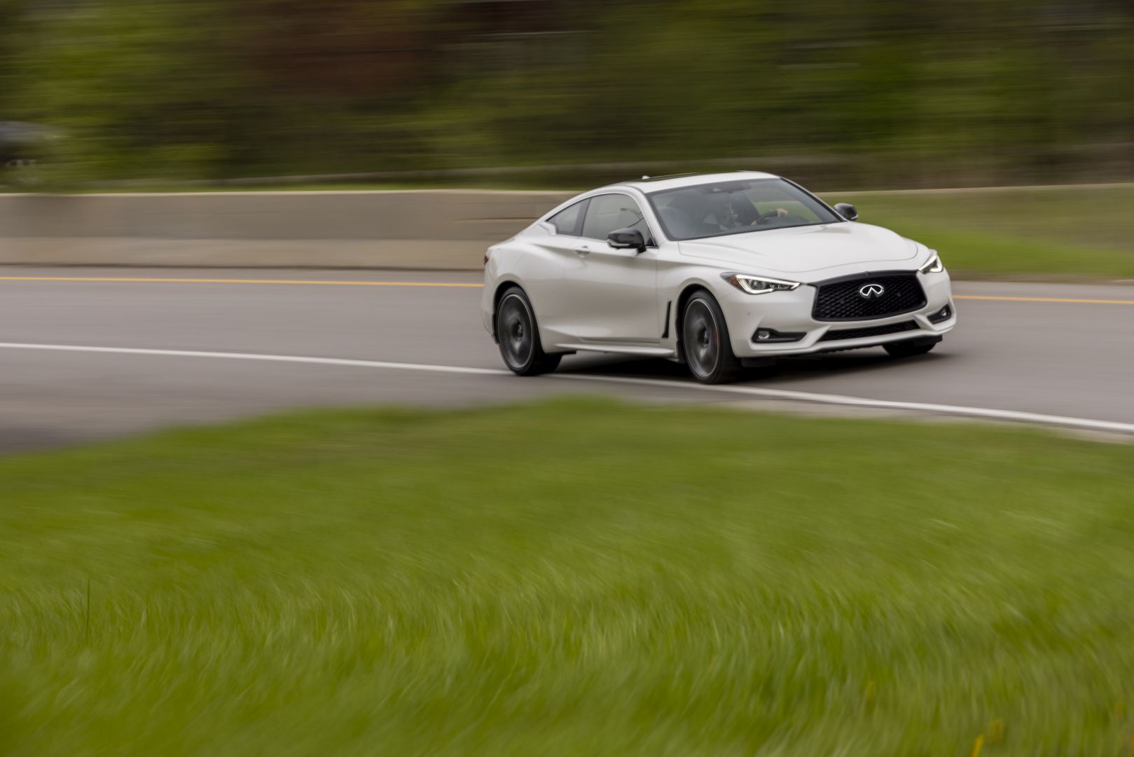 Infiniti Q60 photo 95