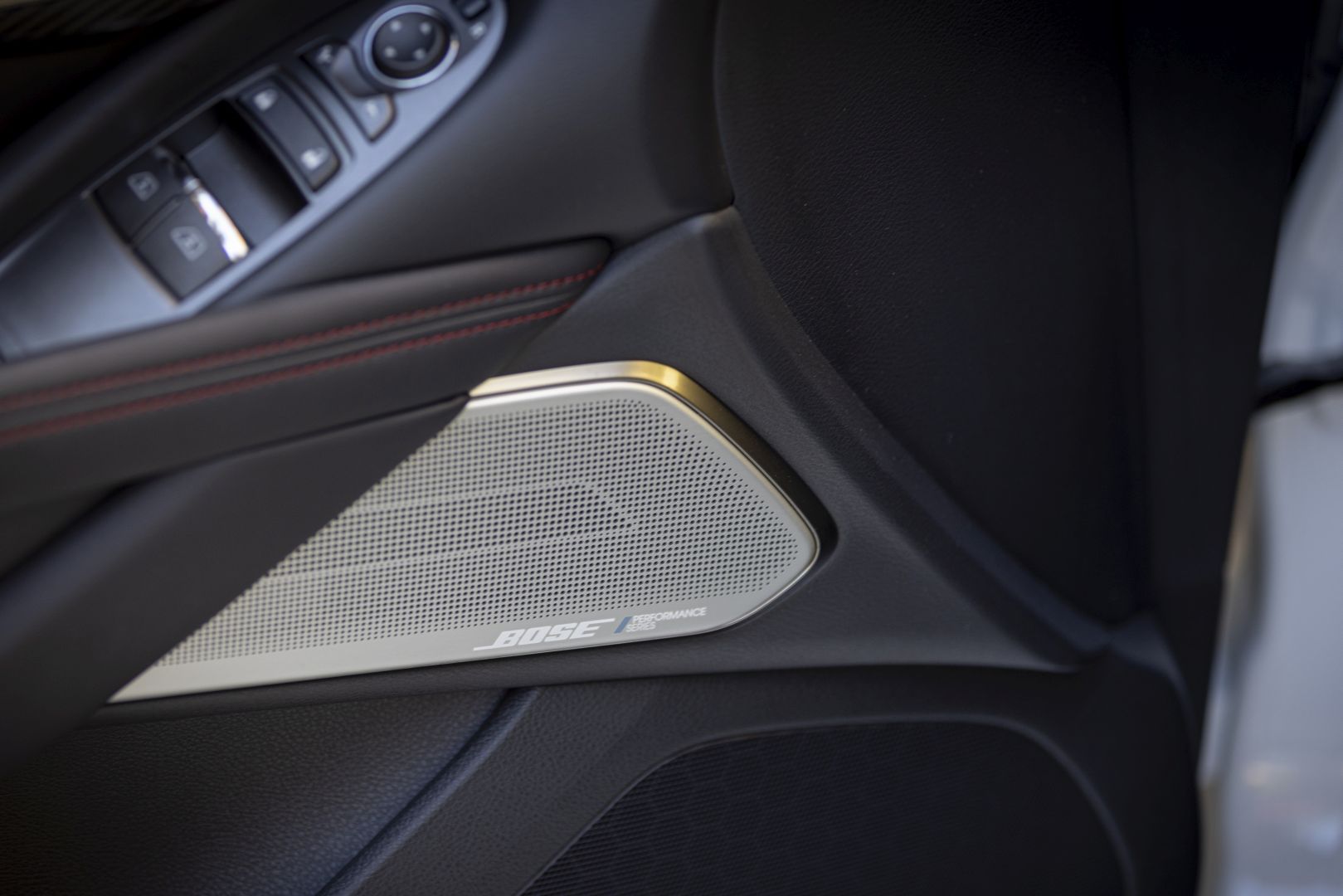 Infiniti Q60 photo 115