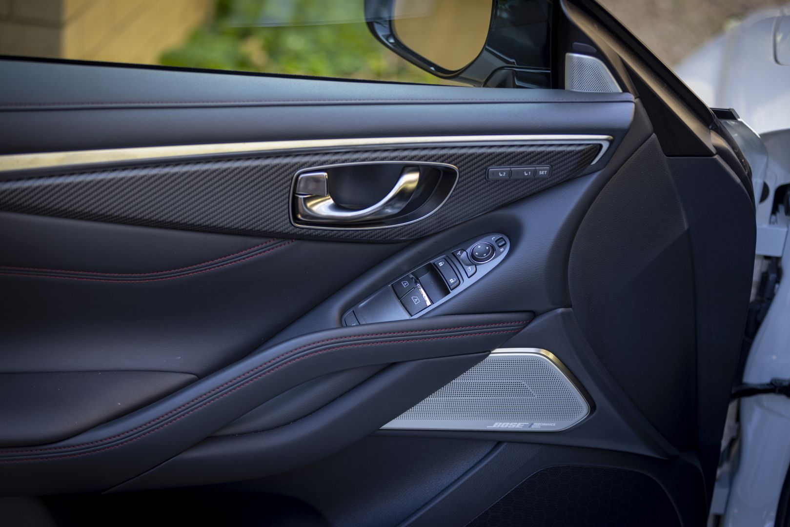 Infiniti Q60 photo 116