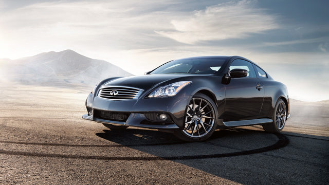 Infiniti Q60 foto 1
