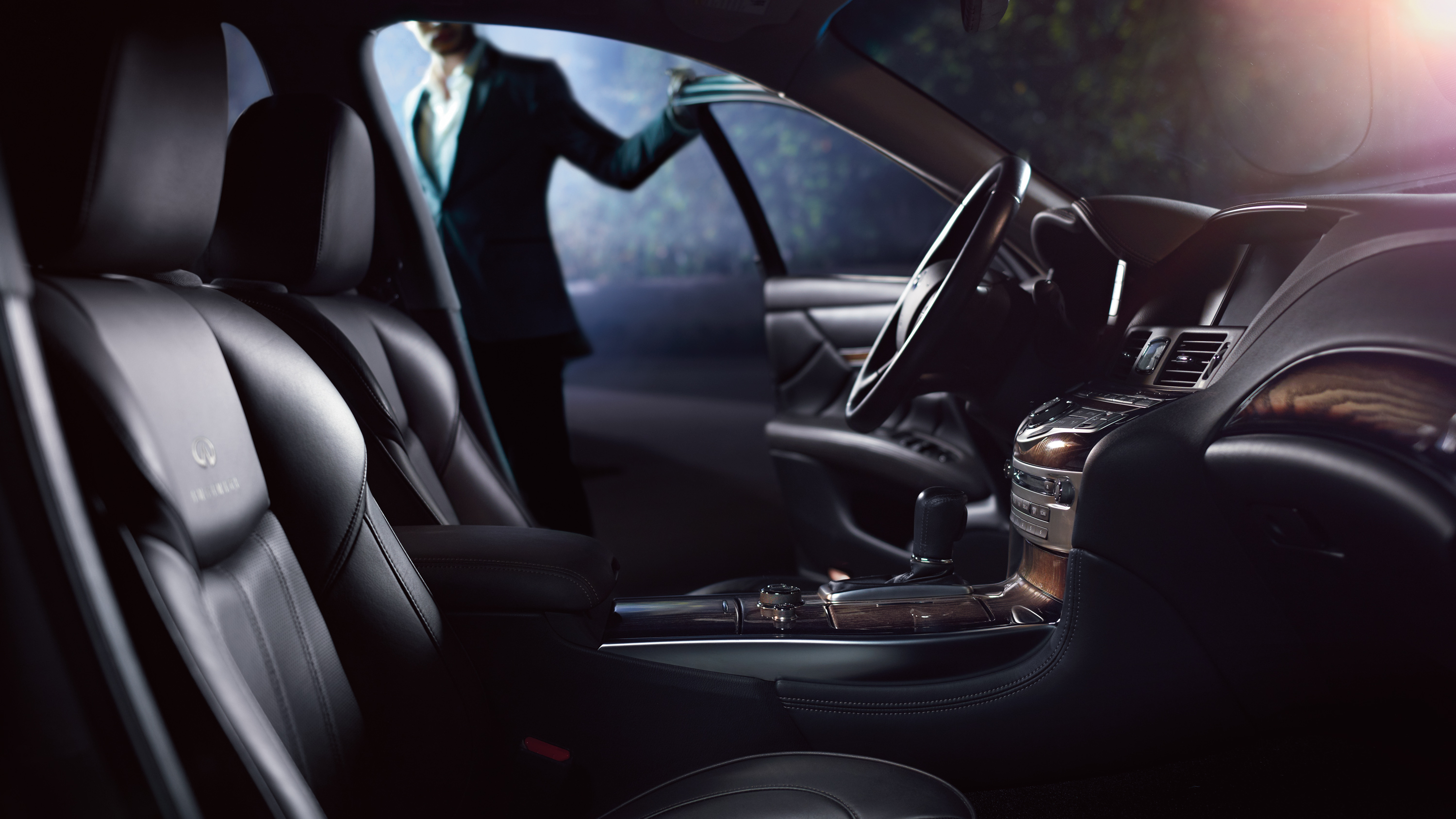 Infiniti Q70 photo 18