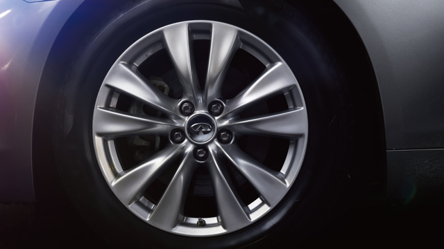 Infiniti Q70 Foto 9