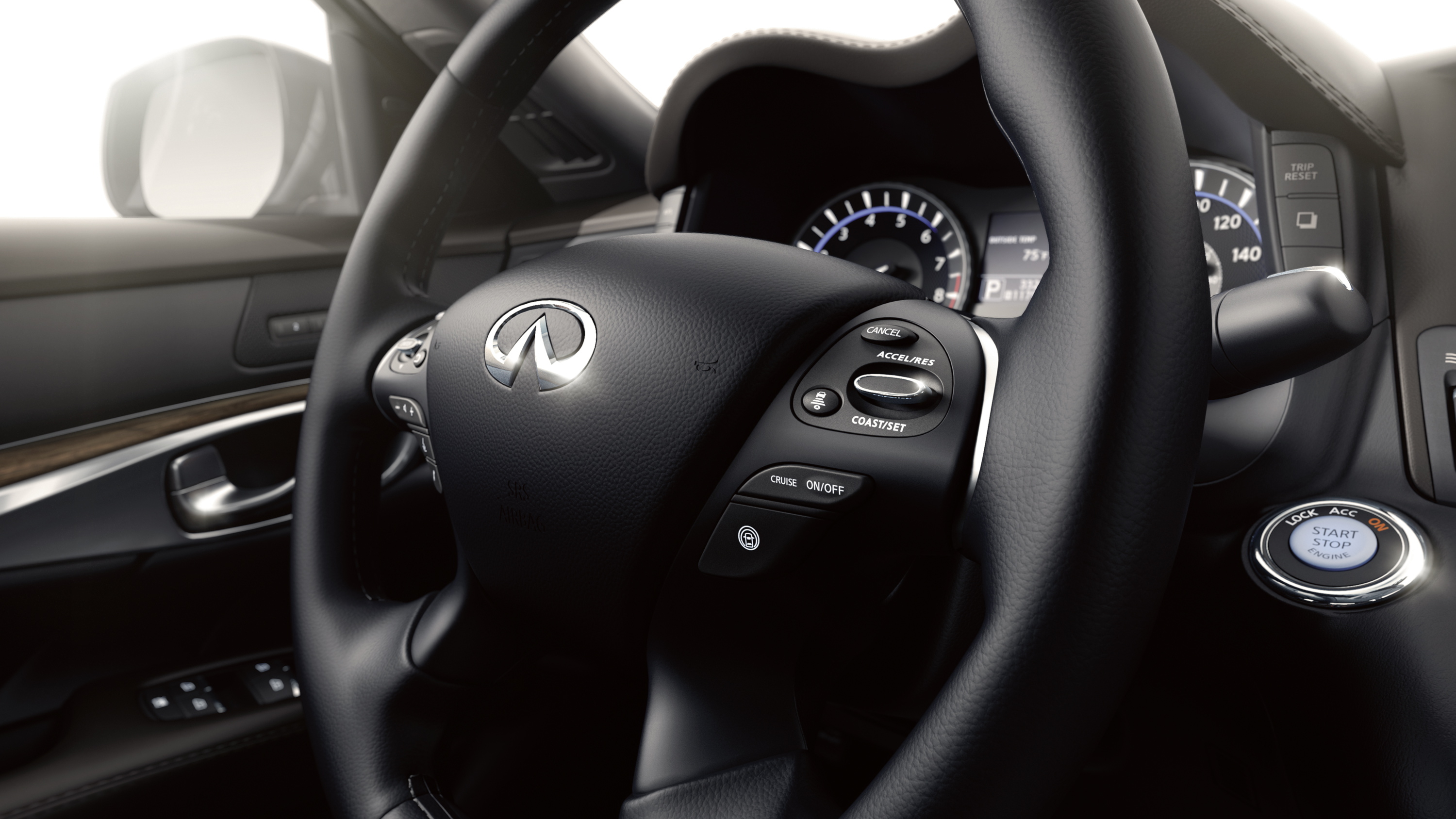 Infiniti Q70 photo 23