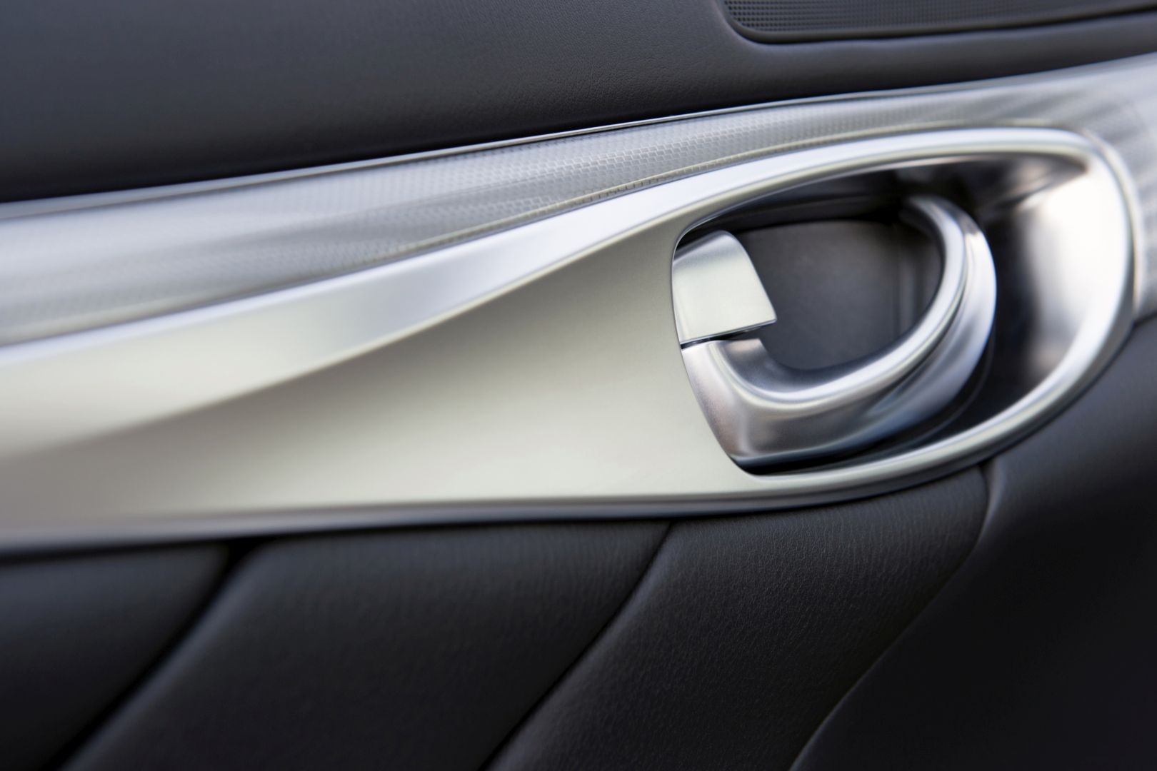 Infiniti Q70 photo 23