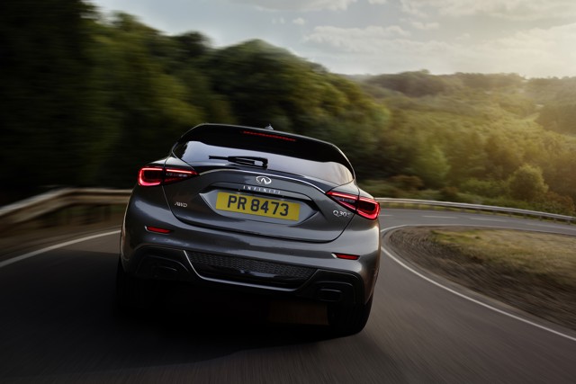Infiniti Qx30 foto 6
