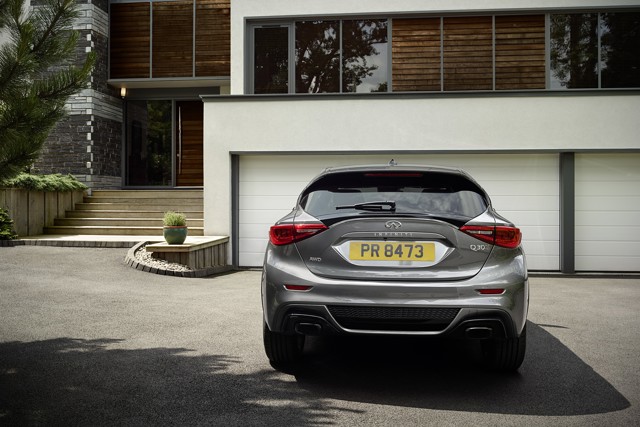 Infiniti Qx30 foto 11