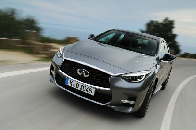 Infiniti Qx30 foto 21