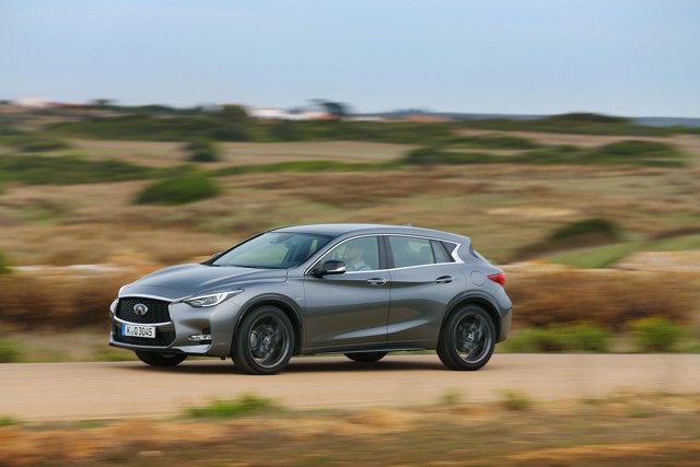 Infiniti Qx30 foto 23