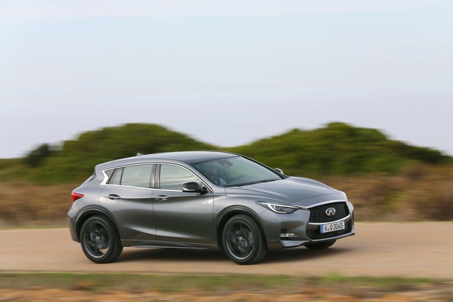 Infiniti Qx30 foto 26