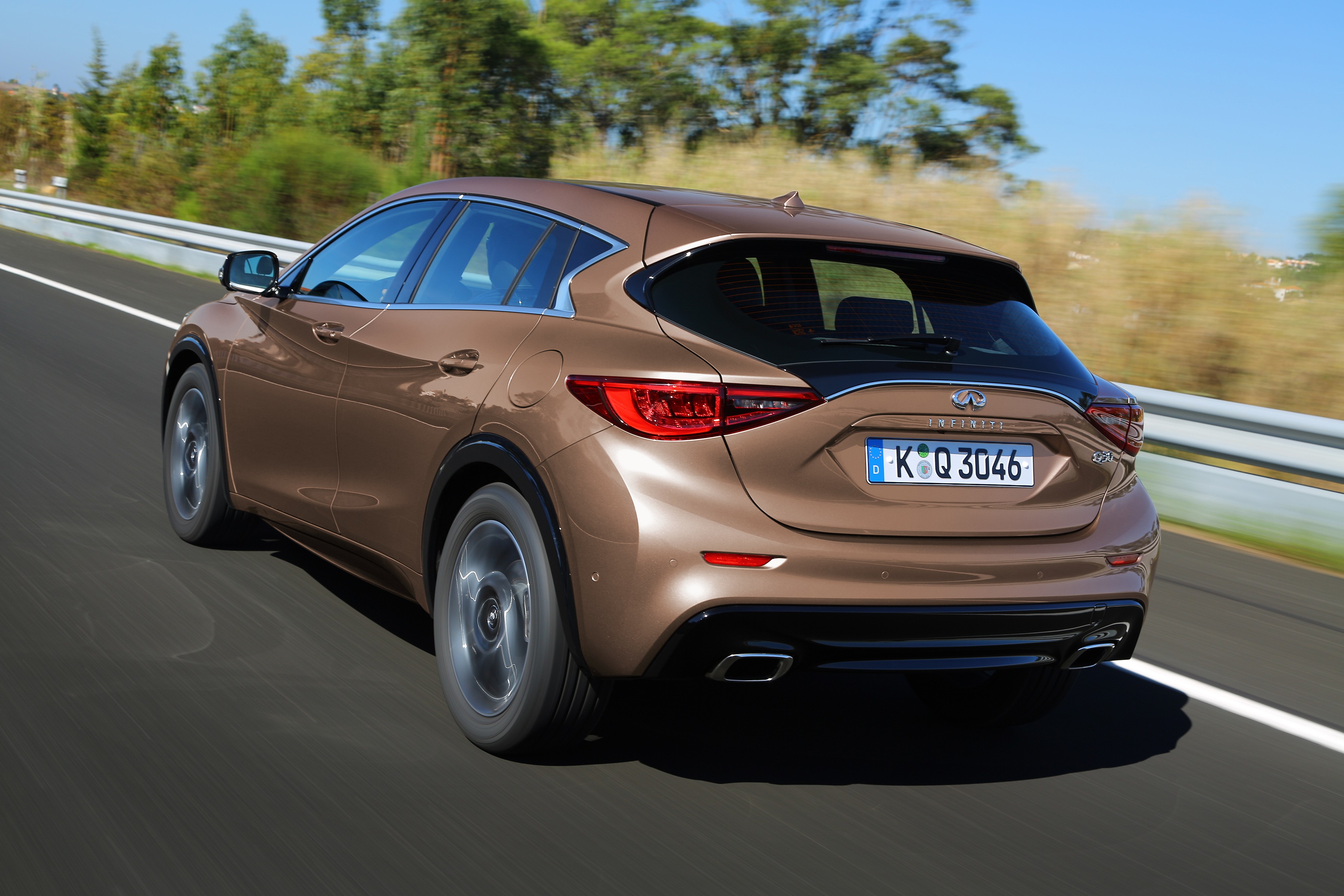 Infiniti Qx30 photo 37