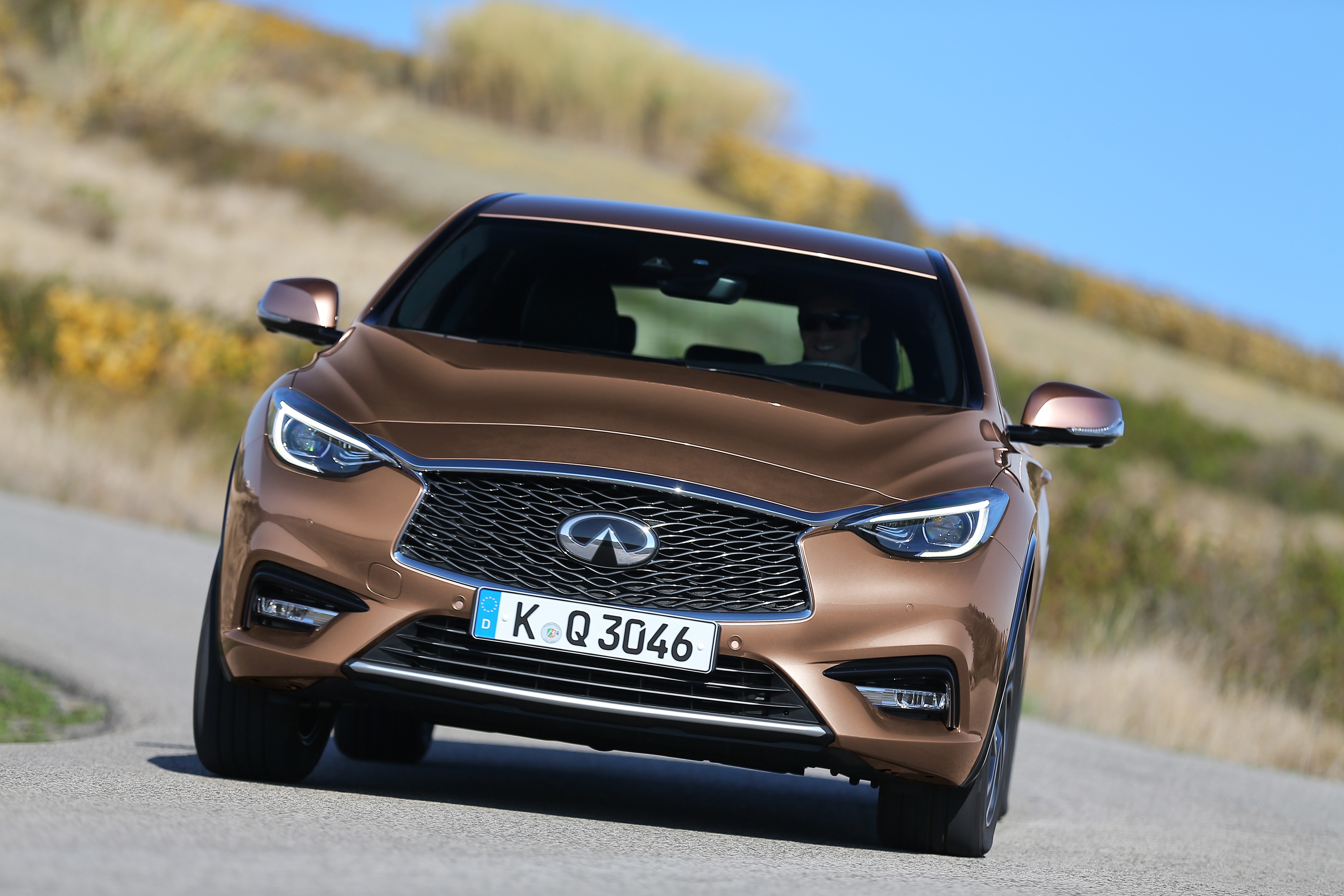Infiniti Qx30 photo 38